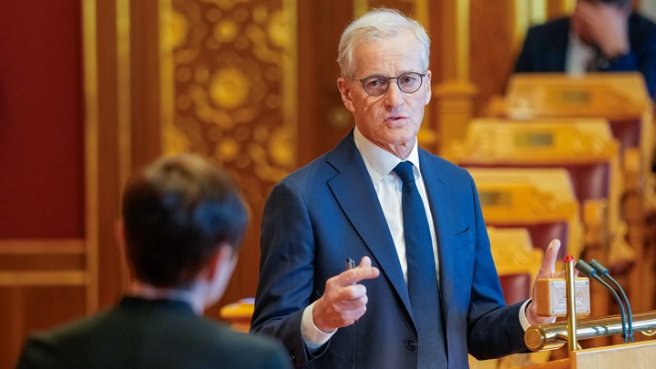 Statsminister Støre måtte svare for svært mye forskjellig da han redegjorde for Stortinget om regjeringens nye plan.