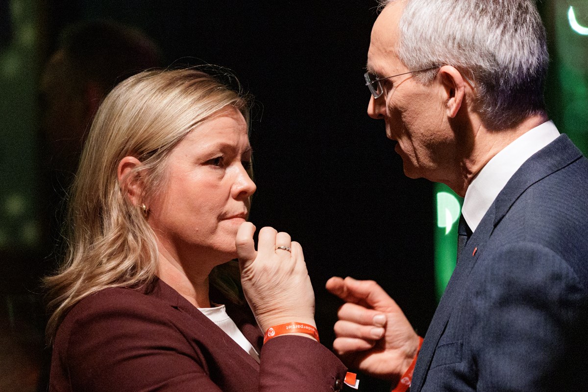 Arbeidsminister Kjersti Stenseng har satt ned et utvalg som skal evaluere Nav. Her er hun sammen med finansminister Jens Stoltenberg, som selv ledet regjeringen da Nav-reformen ble satt ut i livet.