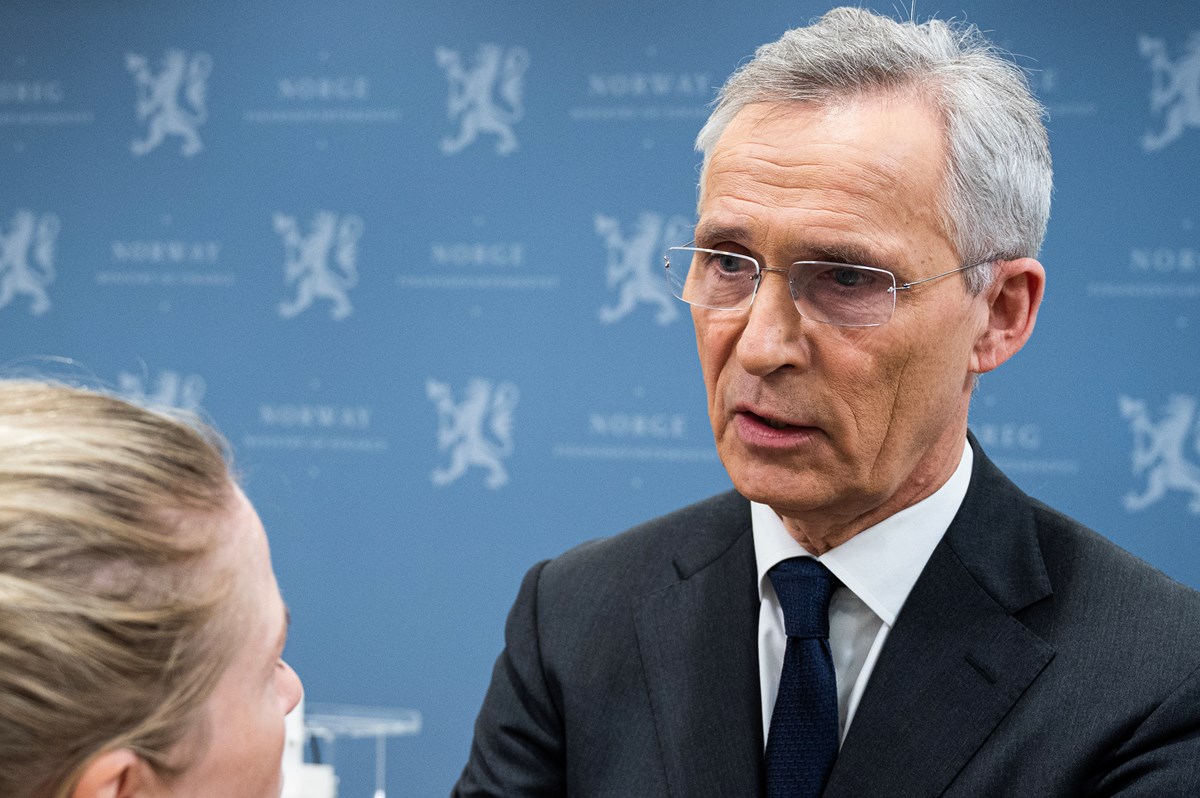 Finansminister Jens Stoltenberg avviser at det er aktuelt for regjeringen å røre sykelønnen.