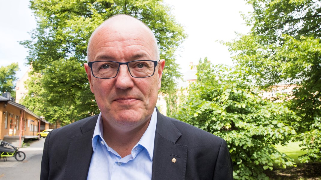 Gunnar Bovim leder Helsepersonellkommisjonen. Torsdag overleverer han kommisjonens utredning til helseministeren.