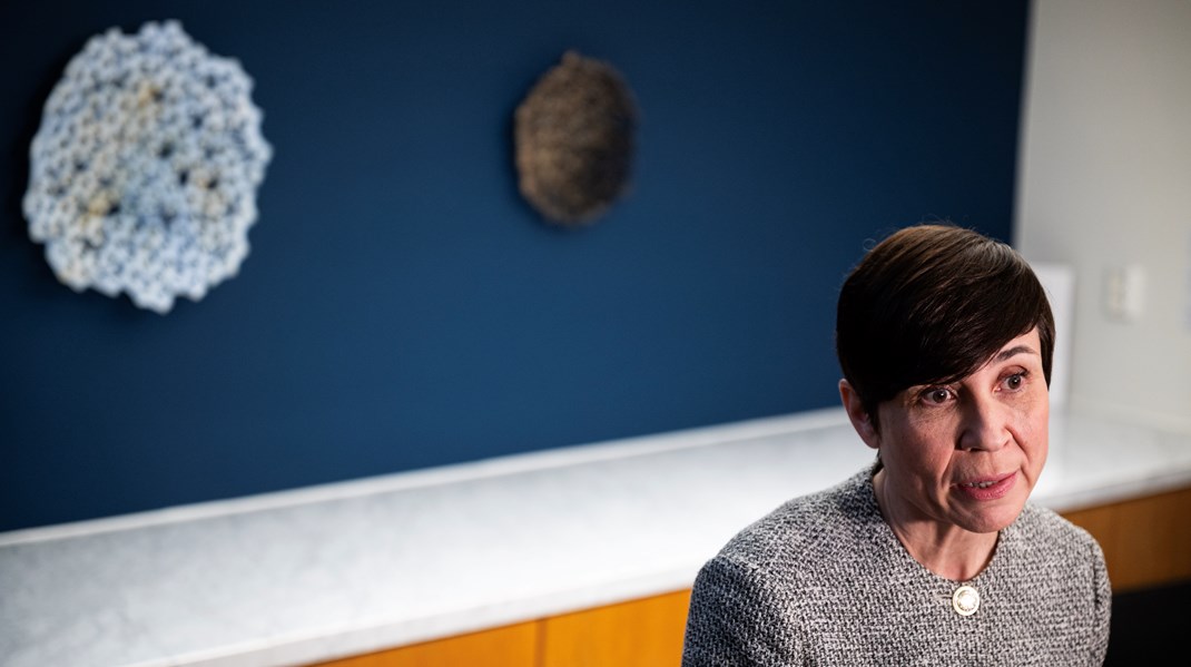 Søreide trakk fram partifelle Børge Brende, som hun mener at bør svare bedre på spørsmål om Epstein-dokumentene.