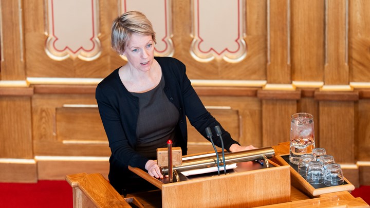 Sammen med flere SV-representanter har Ingrid Fiskaa kommet med en rekke forslag i Stortinget for å fremme digital suverenitet.