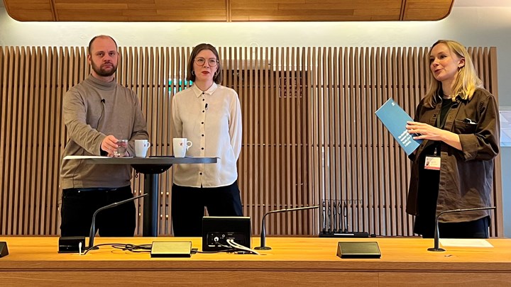 F.v&nbsp;Mímir Kristjánsson,&nbsp;Marie Sneve Martinussen og&nbsp;Linn-Elise Øhn Mehlen under fremleggelsen i Stortingets 