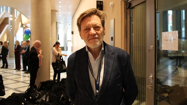 Øyvind Udland Johansen i UD ser frem til å møte kolleger fra andre departementer i gangene.