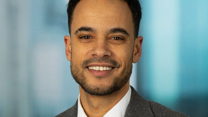 – Jeg sier ikke at regnestykket går i minus, men at når staten investerer i IT, har de også behov for IT-folk. Andelen av statlige ansatte som har IT-bakgrunn øker, sier Philip Nur.