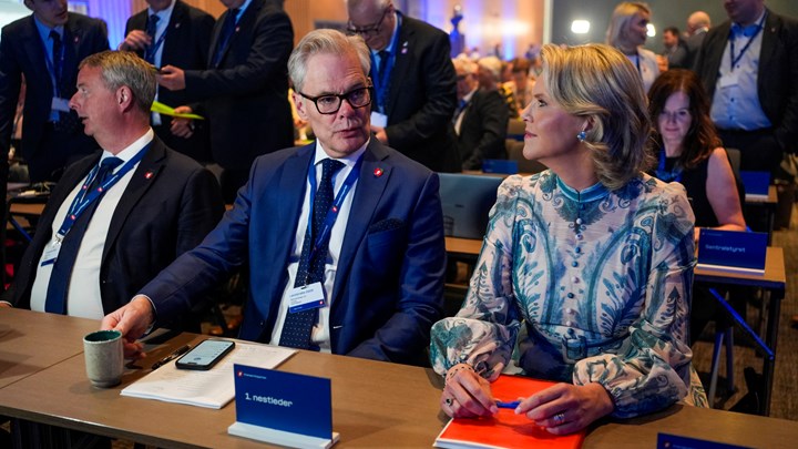 Hele ledelsen ligger an til å bli gjenvalgt på søndag.