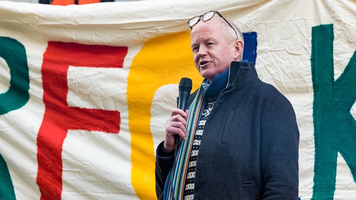 Flertallet i SVs valgkomite ønsker Lars Haltbrekken som ny nestleder. Haltbrekken anses som en grønn profil i SV, noe som er hovedargumentet for å velge han inn i ledelsen. 