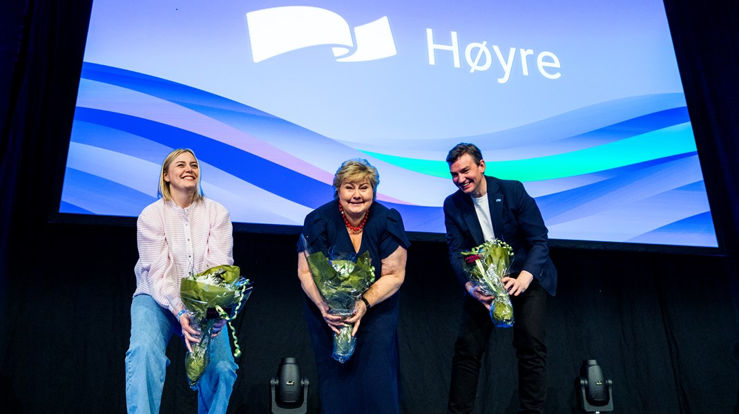 Ledertrioen Tina Bru, Erna Solberg og Henrik Asheim under Høyres landsmøte 2022.&nbsp;