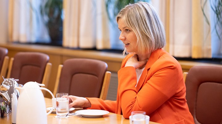 Norge ikke er tjent med å stå på gangen når beslutninger tas i EU, mener Venstres Guri Melby.