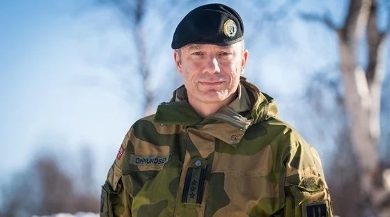 Frode Ommundsen har lang erfaring som leder i Forsvaret, og ble fredag utnevnt som ny Heimevernsjef av Kongen i statsråd.&nbsp;