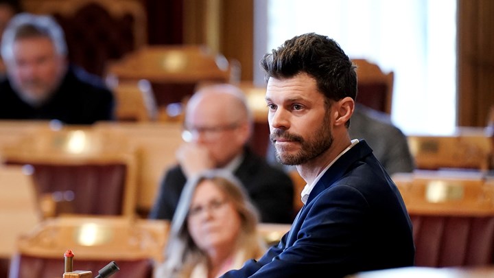 Bjørnar Moxnes mener mener det er sunt å ta innover seg dagens sikkerhetspolitiske situasjon.