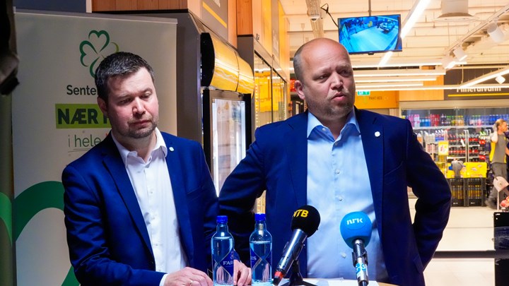 Sp med Trygve Slagsvold Vedum og Geir Pollestad i spissen jakter på misfornøyde Frp-velgere. Senest med utspill om matmoms i denne uken. 