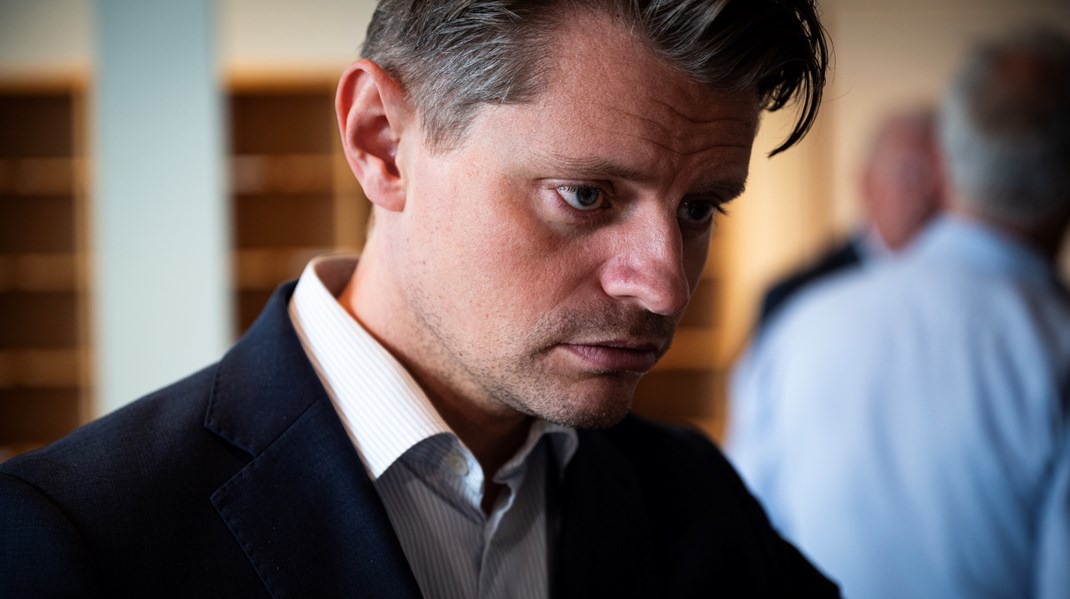 – Det er en kultur hvor det å informere Stortinget blir gjort på en kryptisk og tildekket måte, som er uheldig, sier Peter Frølich.