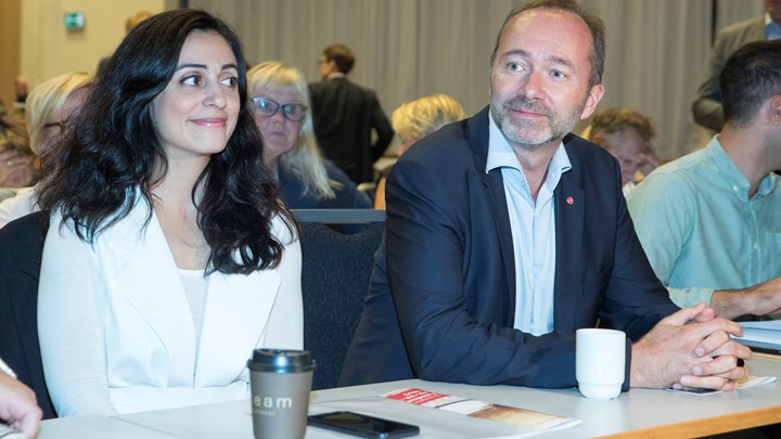 Begge ble valgt til nestledere i Ap i 2015. Etter #metoo forsvant Giske og etter pendlerboligsaken forsvant Tajik. Fra høsten av kommer Giske tilbake til Stortinget, mens Tajik nå er ute av rikspolitikken.