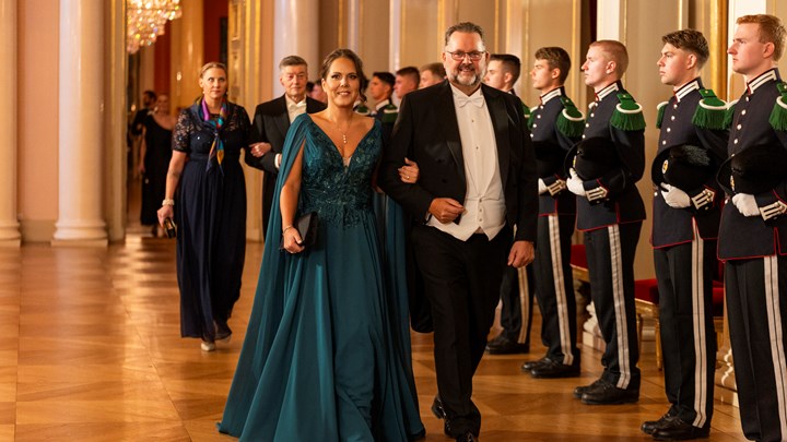 Her fra den årlige slottsmiddagen for stortingsrepresentantene. Westgaard-Halle går med partikollega Svein Harberg, som også gir seg på Stortinget etter denne perioden.