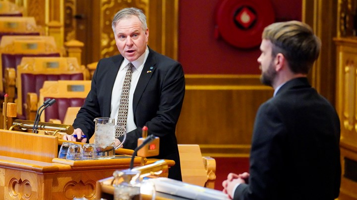 Alfred Bjørlo stiller mange spørsmål, blant annet til helse- og omsorgsminister Jan Christian Vestre. 