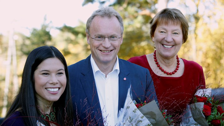 Lan Marie Berg (MDG), Raymond Johansen (Ap) og Marianne Borgen (SV) da byrådserklæringen i Oslo ble lagt frem på Østmarkssetra.