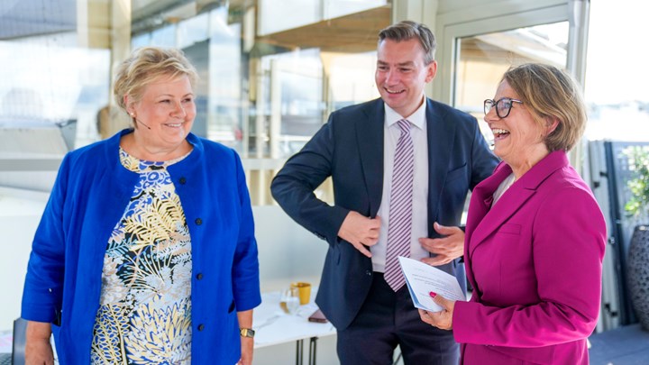 Høyre har slitt på målingene den siste tiden, men det var god stemning før partitoppene skulle lansere sin nye helsepolitikk.