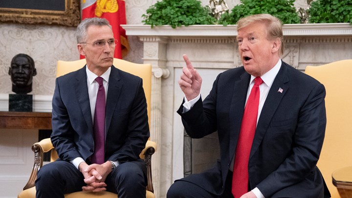 Jens Stoltenberg har flere ganger blitt omtalt som Trump-hvisker. Her fra et møte i Det hvite hus tidligere i år. 