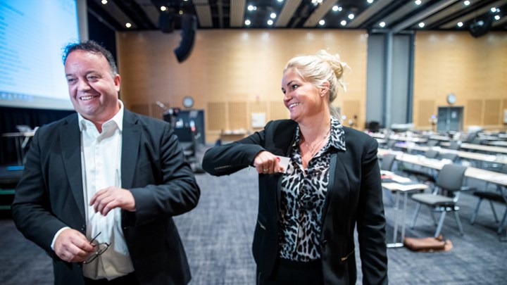 Frode Myrhol og Cecilie Lyngby har kjempet om å få lede «bompengepartiet» videre. Frode Myrhol er i dag en del av flertallsgrunnlaget i Stavanger, og sitter også som gruppeleder i Fylkestinget. Men Lyngby har tatt over som leder i Folkets Parti FNB. 