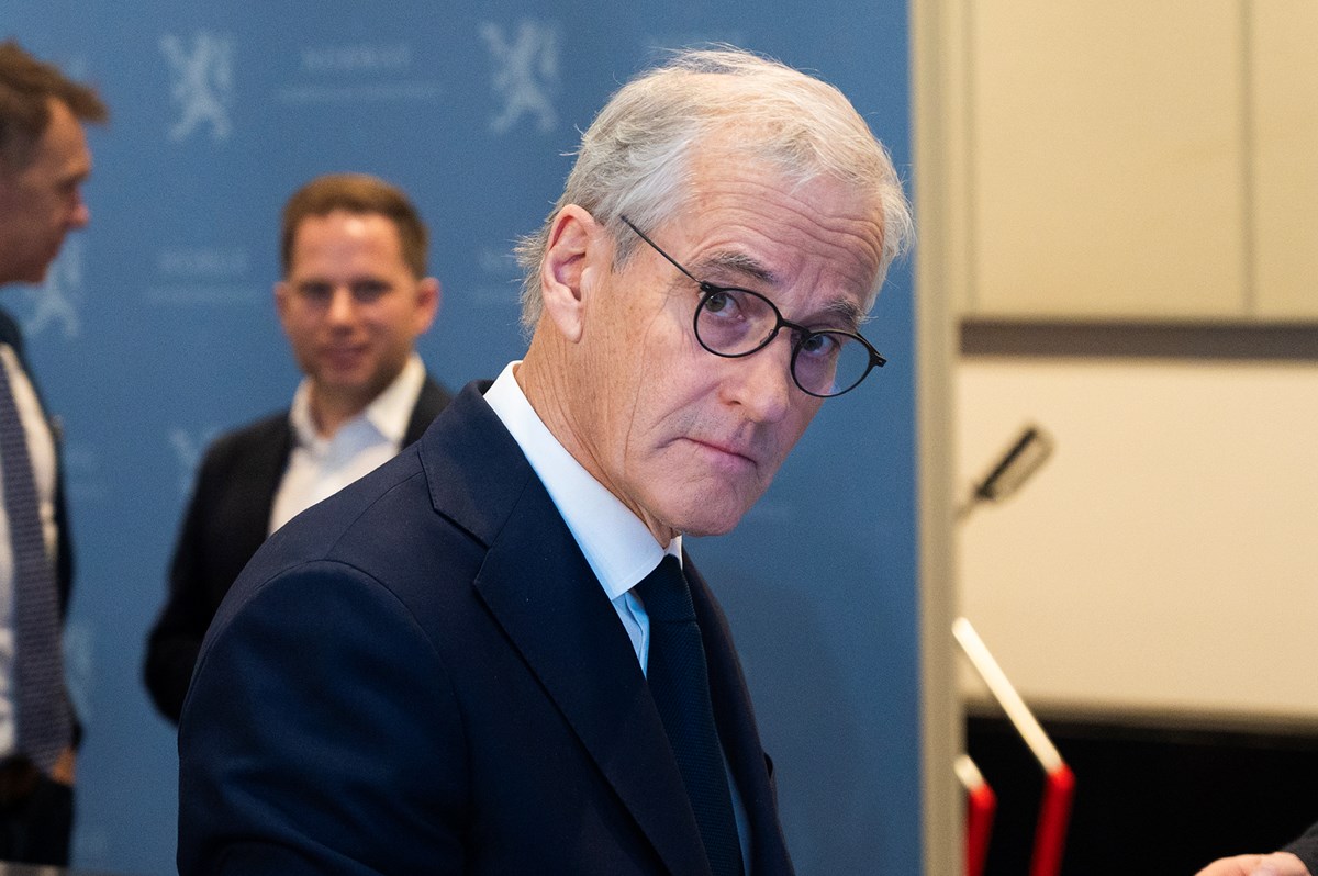 –&nbsp;Nå er vi en ettpartiregjering, vi er i mindretall, og vi ønsker å få ordentlig fokus på hvordan vi skal jobbe, sier Støre til Altinget.